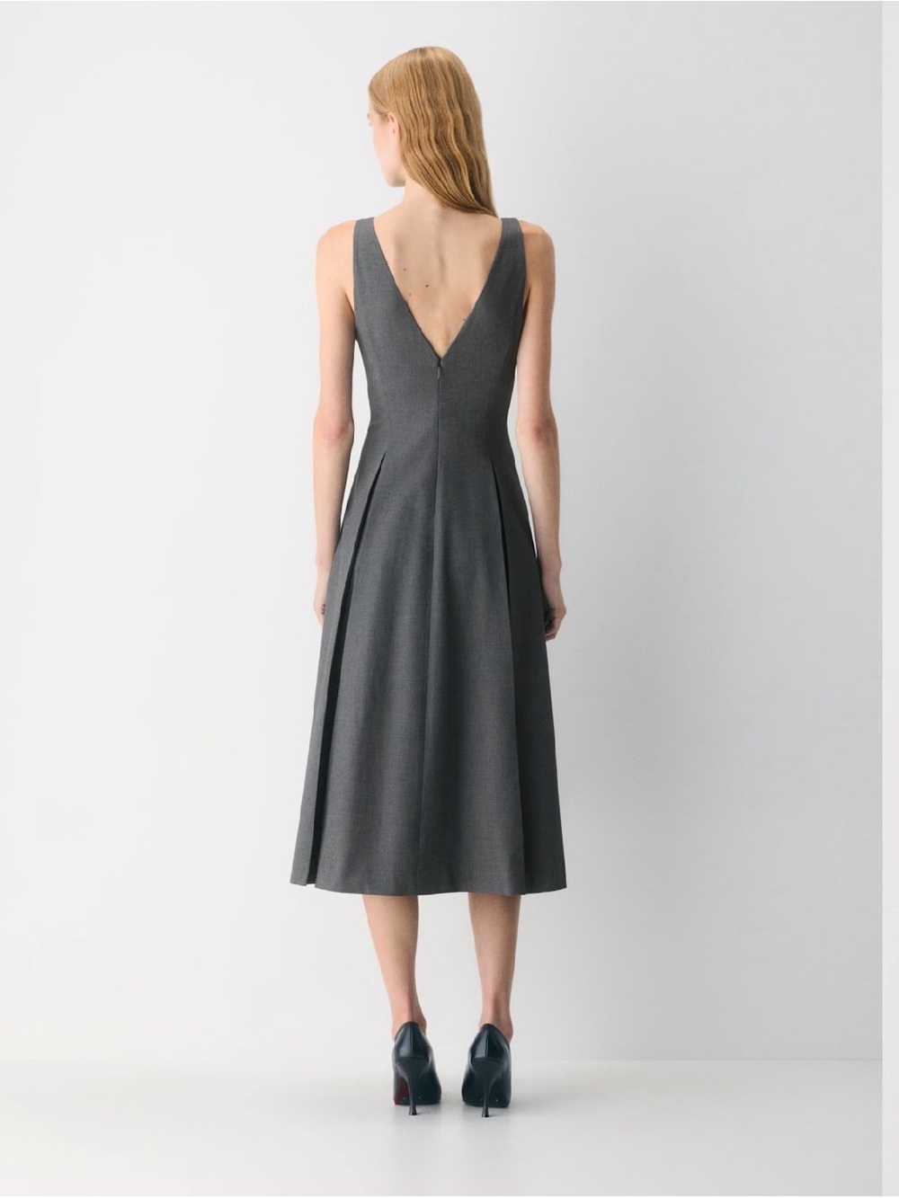 Babaton Gardenia Heather  Charcoal Sleeveless Boatneck Midi Dress 10 - Picture 2 of 15